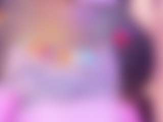 Live cam show with MiaVelveett - Petite on SquirtSoMuch