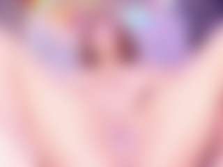 Live cam show with MiaVelveett - Squirt on Camsoda