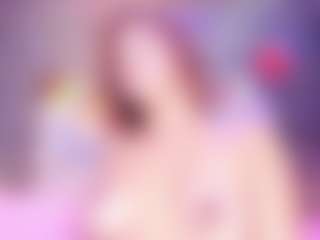 Live cam show with MiaVelveett - Fingering Teen (18+) on SpunkLive