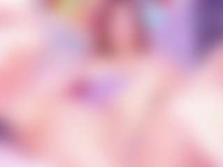 Live cam show with MiaVelveett - Creamy on livesuperchat.net