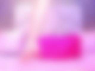 MiaVelveett's Live Sex Cam Show