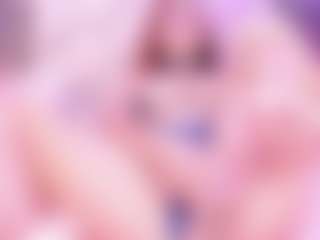 Live cam show with MiaVelveett - Petite Teen (18+) on SpankPalCams