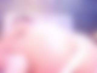MiaVelveett's Live Sex Cam Show