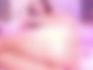 MiaVelveett's Live Sex Cam Show