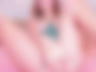 Live cam show with MiaVelveett - Blonde Hair on CamSextacy