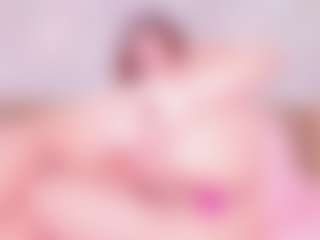 MiaVelveett's Live Sex Cam Show