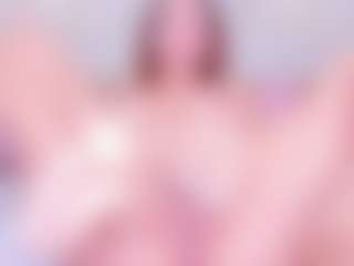 MiaVelveett's Live Sex Cam Show