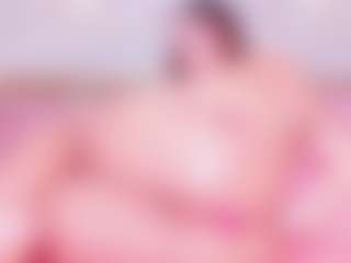 MiaVelveett's Live Sex Cam Show