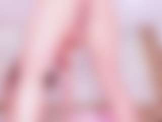 MiaVelveett's Live Sex Cam Show