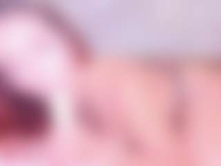 Live cam show with MiaVelveett - Anal Toys on liverealitysex.com