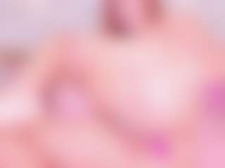MiaVelveett's Live Sex Cam Show