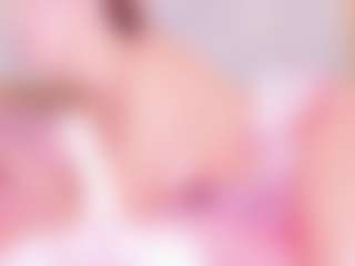 MiaVelveett's Live Sex Cam Show