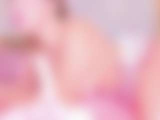 MiaVelveett's Live Sex Cam Show