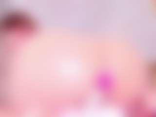 MiaVelveett's Live Sex Cam Show