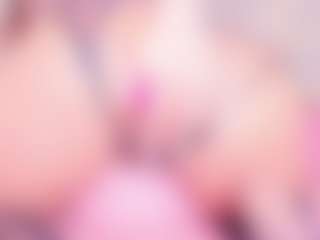 MiaVelveett's Live Sex Cam Show