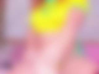 Live cam show with MiaVelveett - Petite on Camsoda