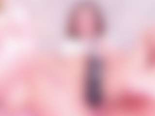MiaVelveett's Live Sex Cam Show