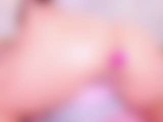 MiaVelveett's Live Sex Cam Show