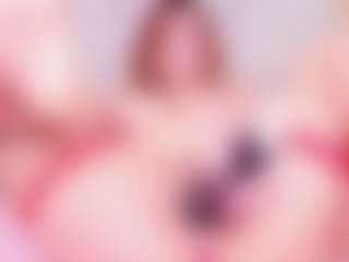 MiaVelveett's Live Sex Cam Show