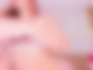 MiaVelveett's Live Sex Cam Show