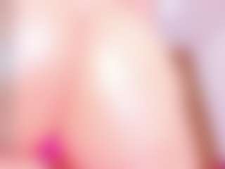 MiaVelveett's Live Sex Cam Show