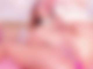 MiaVelveett's Live Sex Cam Show