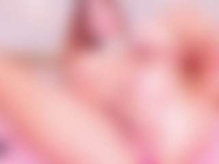 MiaVelveett's Live Sex Cam Show