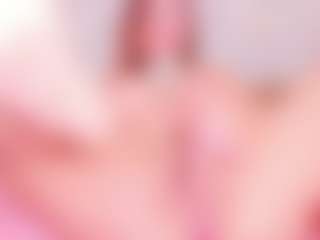 MiaVelveett's Live Sex Cam Show