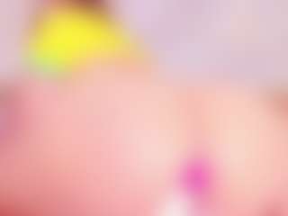 MiaVelveett's Live Sex Cam Show