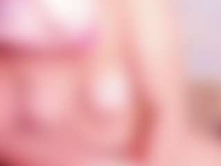 MiaVelveett's Live Sex Cam Show