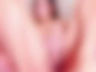 MiaVelveett's Live Sex Cam Show