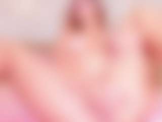 Live cam show with MiaVelveett - Ass Bouncing on madthumbs