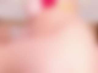 Live cam show with MiaVelveett - Twerk on Milfs Live
