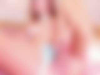 Live cam show with MiaVelveett - Petite on Camsoda