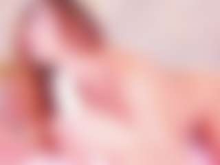 Live cam show with MiaVelveett - Petite on Camsoda