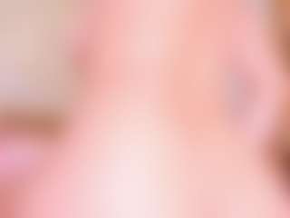 MiaVelveett's Live Sex Cam Show