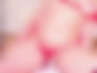 Live cam show with MiaVelveett - Fingers on eurowanks.com