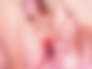 Live cam show with MiaVelveett - Petite on CamSodaAdn