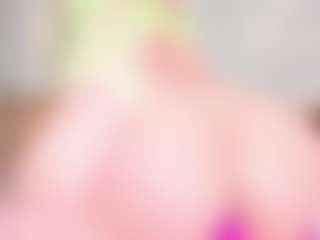 Live cam show with MiaVelveett - Cum In Pussy on Fit Hotties