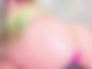 Live cam show with MiaVelveett - Deepthroat on studioflirtlive.com