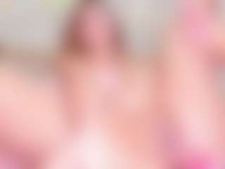 MiaVelveett's Live Sex Cam Show