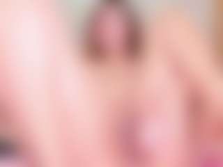 Live cam show with MiaVelveett - Drinking on Pornisteam.com