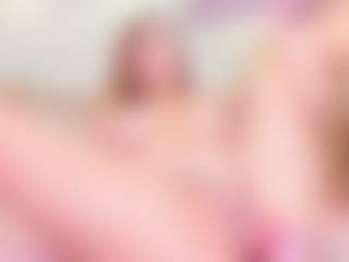 MiaVelveett's Live Sex Cam Show
