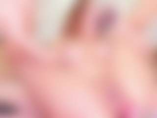 MiaVelveett's Live Sex Cam Show