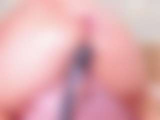 MiaVelveett's Live Sex Cam Show