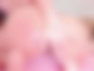 MiaVelveett's Live Sex Cam Show