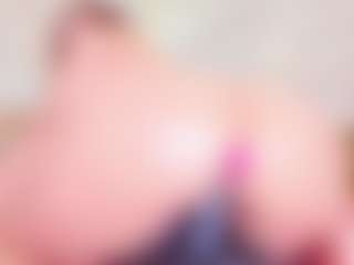 MiaVelveett's Live Sex Cam Show