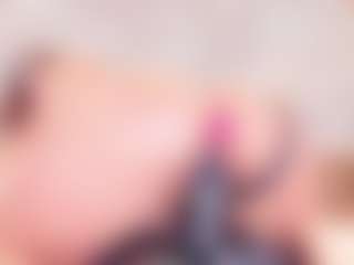 MiaVelveett's Live Sex Cam Show