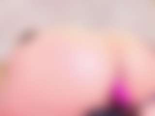 MiaVelveett's Live Sex Cam Show