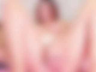 MiaVelveett's Live Sex Cam Show